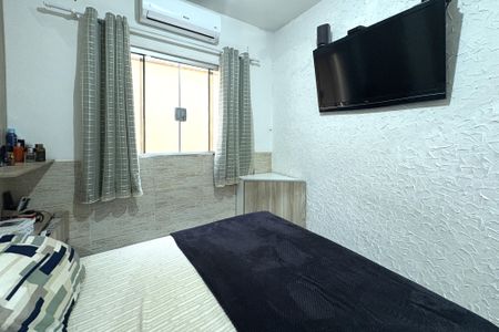 Casa à venda com 240m², 3 quartos e 3 vagasSuíte