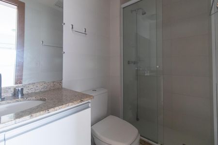 Apartamento à venda com 62m², 2 quartos e 1 vaga Apartamento à venda com 62m², 2 quartos e 1 vagaBanheiro da Suíte