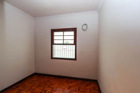 Casa à venda com 227m², 3 quartos e 2 vagas Casa à venda com 227m², 3 quartos e 2 vagasQuarto 2