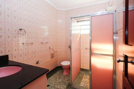 Casa à venda com 227m², 3 quartos e 2 vagas Casa à venda com 227m², 3 quartos e 2 vagasBanheiro