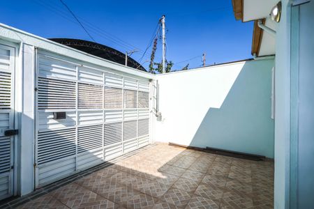 Casa à venda com 227m², 3 quartos e 2 vagas Casa à venda com 227m², 3 quartos e 2 vagasGaragem
