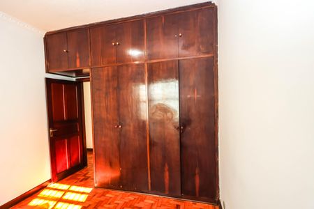 Casa à venda com 227m², 3 quartos e 2 vagas Casa à venda com 227m², 3 quartos e 2 vagasQuarto 2