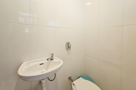 Apartamento para alugar com 185m², 3 quartos e 2 vagas Apartamento para alugar com 185m², 3 quartos e 2 vagasBanheiro de Serviço