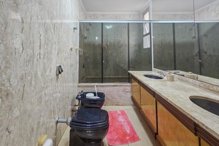 Apartamento para alugar com 185m², 3 quartos e 2 vagas Apartamento para alugar com 185m², 3 quartos e 2 vagasbanheiro da suíte 3
