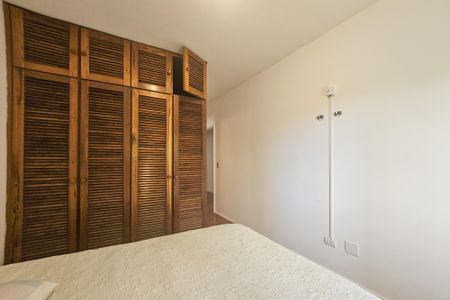 Apartamento para alugar com 185m², 3 quartos e 2 vagas Apartamento para alugar com 185m², 3 quartos e 2 vagasSuíte 2