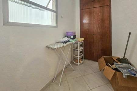 Apartamento para alugar com 185m², 3 quartos e 2 vagas Apartamento para alugar com 185m², 3 quartos e 2 vagasÁrea de serviço