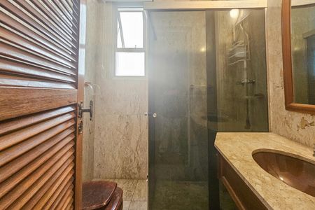 Apartamento para alugar com 185m², 3 quartos e 2 vagas Apartamento para alugar com 185m², 3 quartos e 2 vagasbanheiro da suíte 2