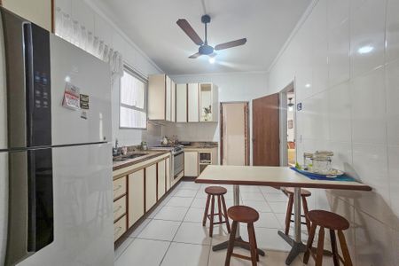 Apartamento para alugar com 185m², 3 quartos e 2 vagas Apartamento para alugar com 185m², 3 quartos e 2 vagasCozinha