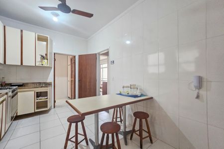 Apartamento para alugar com 185m², 3 quartos e 2 vagas Apartamento para alugar com 185m², 3 quartos e 2 vagasCozinha