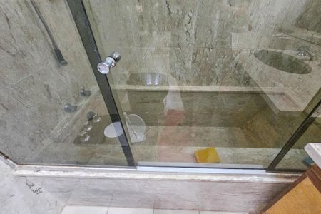 Apartamento para alugar com 185m², 3 quartos e 2 vagas Apartamento para alugar com 185m², 3 quartos e 2 vagasbanheiro da suíte 3