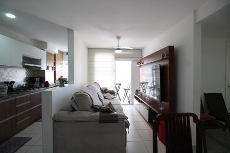 Sala de apartamento para alugar com 3 quartos, 70m² em Jacarepaguá, Rio de Janeiro