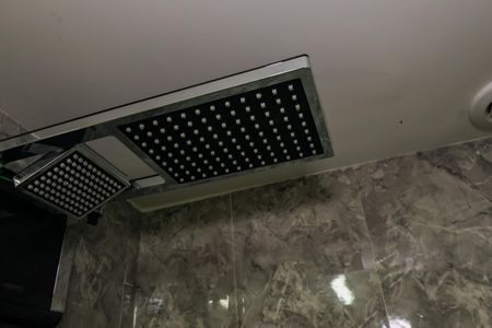 Apartamento à venda com 36m², 2 quartos e 1 vaga Apartamento à venda com 36m², 2 quartos e 1 vagaBanheiro