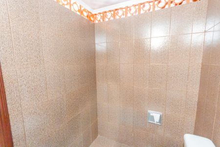 Casa à venda com 125m², 2 quartos e 2 vagas Casa à venda com 125m², 2 quartos e 2 vagasBanheiro de serviço