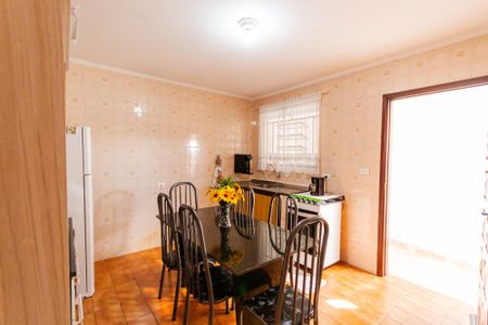 Casa à venda com 125m², 2 quartos e 2 vagas Casa à venda com 125m², 2 quartos e 2 vagasCozinha