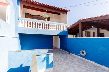 Casa à venda com 125m², 2 quartos e 2 vagas Casa à venda com 125m², 2 quartos e 2 vagasVaranda