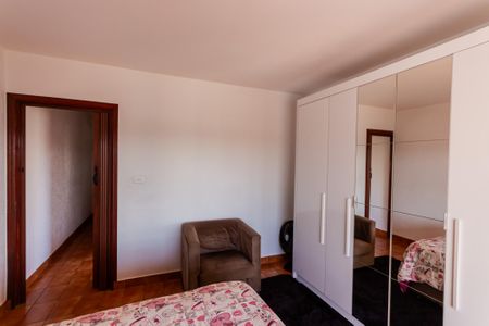 Casa à venda com 125m², 2 quartos e 2 vagas Casa à venda com 125m², 2 quartos e 2 vagasQuarto 2