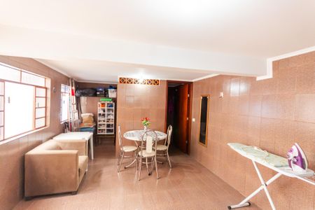 Casa à venda com 125m², 2 quartos e 2 vagas Casa à venda com 125m², 2 quartos e 2 vagasÁrea de Serviço