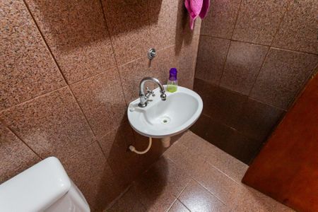 Casa à venda com 125m², 2 quartos e 2 vagas Casa à venda com 125m², 2 quartos e 2 vagasBanheiro de serviço