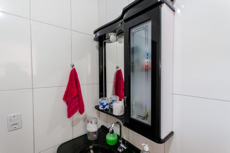 Casa à venda com 125m², 2 quartos e 2 vagas Casa à venda com 125m², 2 quartos e 2 vagasBanheiro