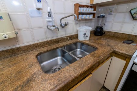 Apartamento à venda com 100m², 2 quartos e 2 vagas Apartamento à venda com 100m², 2 quartos e 2 vagasCozinha