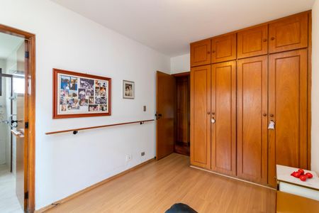 Apartamento à venda com 100m², 2 quartos e 2 vagas Apartamento à venda com 100m², 2 quartos e 2 vagasSuíte