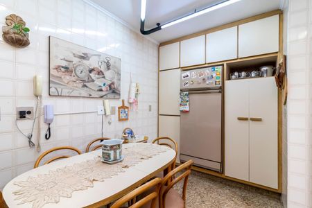 Apartamento à venda com 100m², 2 quartos e 2 vagas Apartamento à venda com 100m², 2 quartos e 2 vagasCozinha