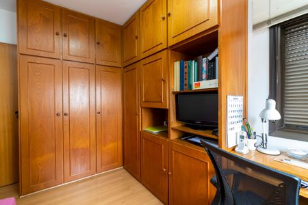 Apartamento à venda com 100m², 2 quartos e 2 vagas Apartamento à venda com 100m², 2 quartos e 2 vagasQuarto