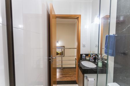 Casa à venda com 112m², 3 quartos e 3 vagasBanheiro Social 