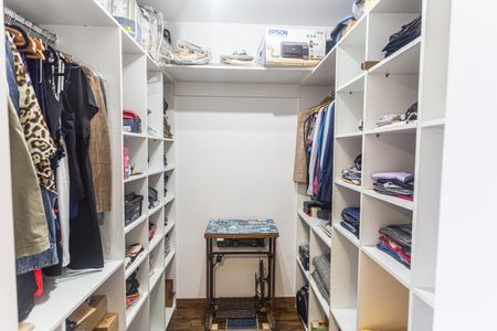 Casa à venda com 112m², 3 quartos e 3 vagasCloset da Suíte 
