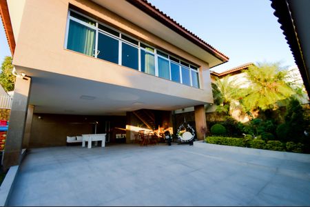 Casa à venda com 600m², 4 quartos e 12 vagasÁrea comum