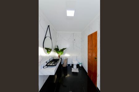 Casa à venda com 600m², 4 quartos e 12 vagasSuíte 1 Banheiro