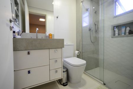 Apartamento à venda com 140m², 3 quartos e 2 vagasBanheiro da Suíte