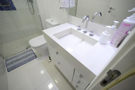 Apartamento à venda com 140m², 3 quartos e 2 vagasBanheiro de Serviço