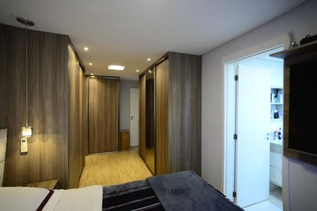 Apartamento à venda com 140m², 3 quartos e 2 vagasSuíte 