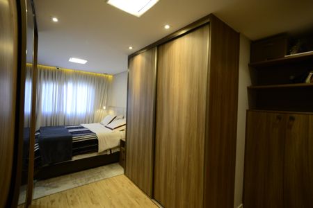 Apartamento à venda com 140m², 3 quartos e 2 vagasSuíte 