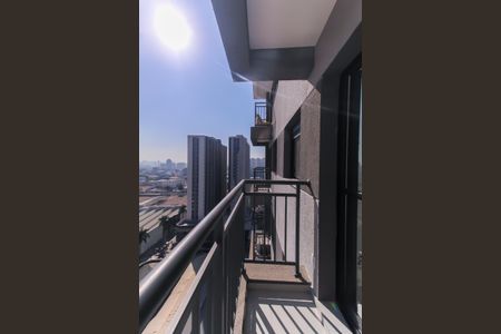 Apartamento à venda com 38m², 2 quartos e sem vaga Apartamento à venda com 38m², 2 quartos e sem vagaVaranda