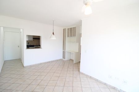 Apartamento à venda com 70m², 2 quartos e 1 vagaSala