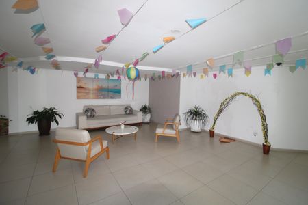 Apartamento à venda com 70m², 2 quartos e 1 vagaÁrea comum