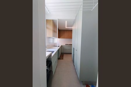 Apartamento à venda com 123m², 3 quartos e 2 vagas Apartamento à venda com 123m², 3 quartos e 2 vagasÁrea de Serviço