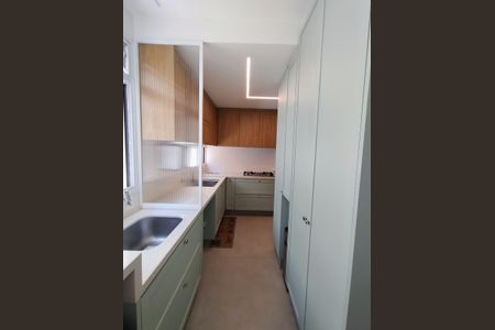 Apartamento à venda com 123m², 3 quartos e 2 vagas Apartamento à venda com 123m², 3 quartos e 2 vagasÁrea de Serviço