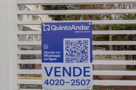 Casa de condomínio à venda com 180m², 3 quartos e 3 vagas Casa de condomínio à venda com 180m², 3 quartos e 3 vagasFachada