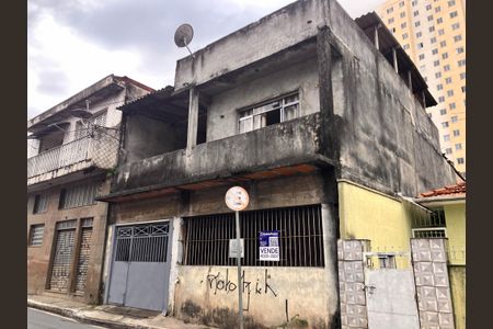 Casa à venda com 160m², 5 quartos e 2 vagasFachada