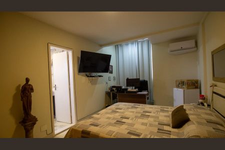 Apartamento à venda com 181m², 3 quartos e 2 vagas Apartamento à venda com 181m², 3 quartos e 2 vagasSuíte