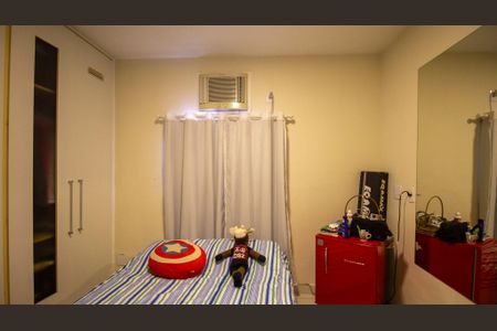 Apartamento à venda com 181m², 3 quartos e 2 vagas Apartamento à venda com 181m², 3 quartos e 2 vagasQuarto 1