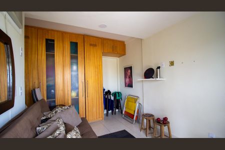Apartamento à venda com 181m², 3 quartos e 2 vagas Apartamento à venda com 181m², 3 quartos e 2 vagasQuarto 2