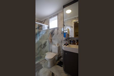 Apartamento à venda com 181m², 3 quartos e 2 vagas Apartamento à venda com 181m², 3 quartos e 2 vagasBanheiro da Suíte