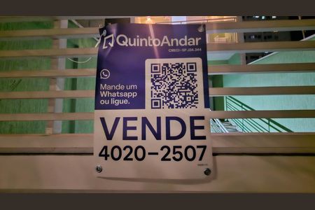 Casa à venda com 227m², 3 quartos e 5 vagas Casa à venda com 227m², 3 quartos e 5 vagasPlaca