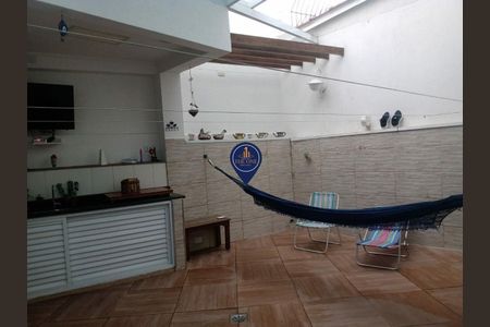 Casa à venda com 175m², 4 quartos e 4 vagas