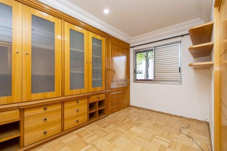 Apartamento à venda com 145m², 4 quartos e 2 vagas
