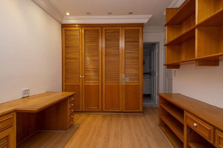 Apartamento à venda com 145m², 4 quartos e 2 vagas